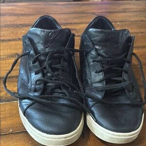 Olukai Men’s Lae’ahi Ali ‘ILI black leather shoes